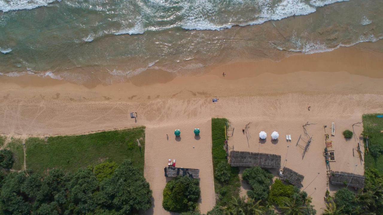 Palm Beach Inn & Sea Shells Cabanas Bentota Exterior photo